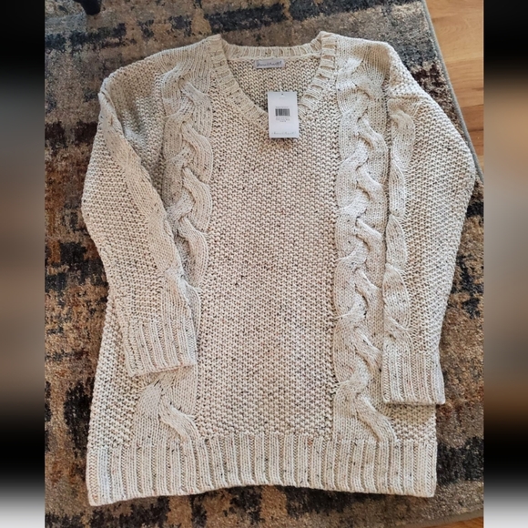 KEREN hart Sweaters - Cozy Cable Knit Detail Sweater-NWT